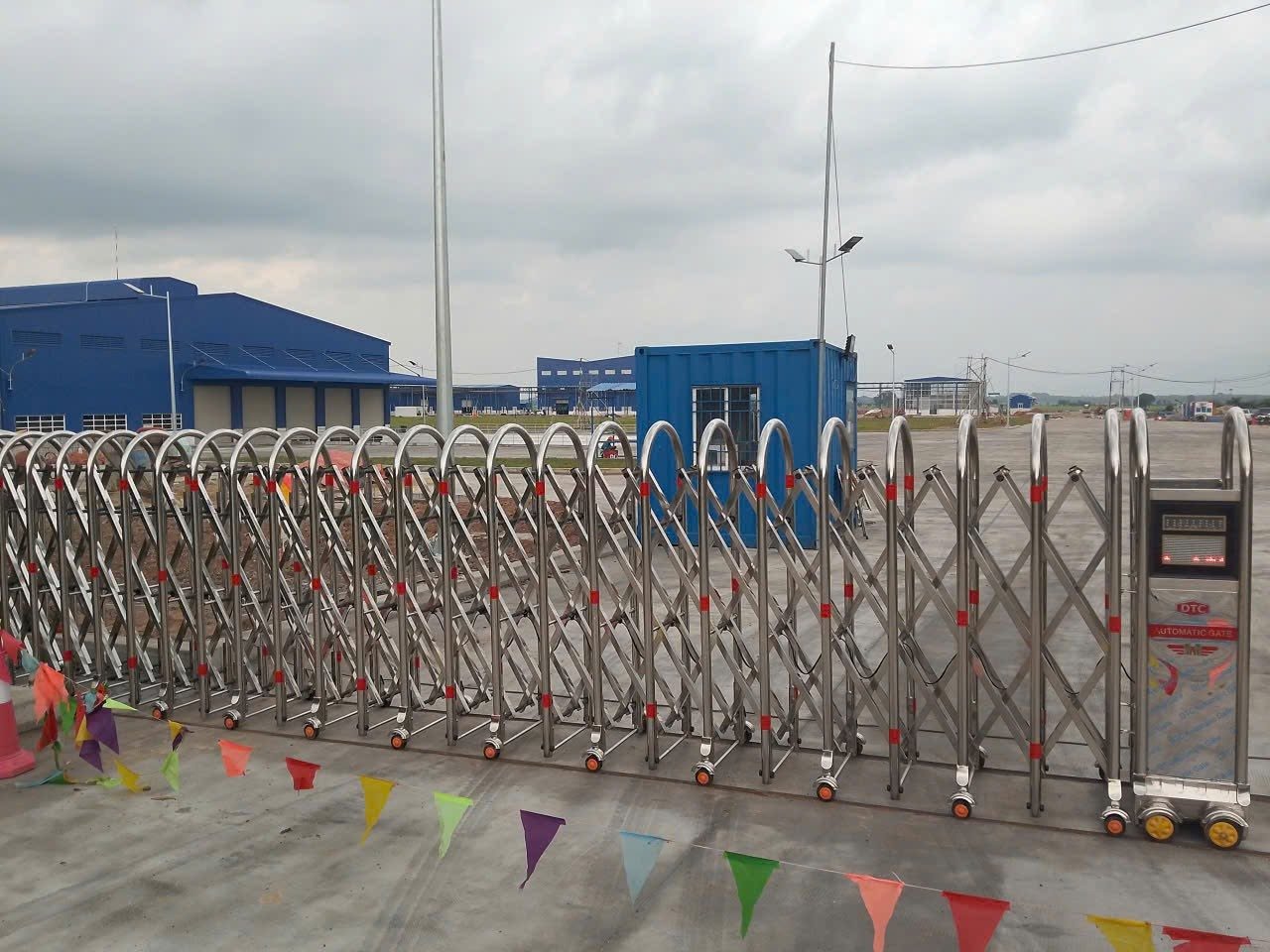 cổng xếp nội địa