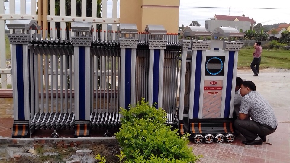 Sửa chữa motor (động cơ) cổng xếp điện tự động