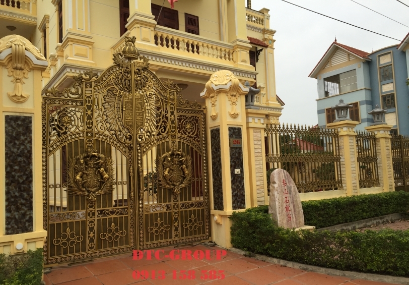 Cửa cổng nhôm đúc, cửa cổng biệt thự 5
