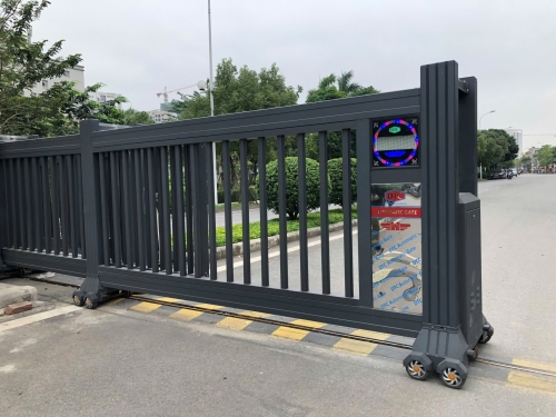 DTC Bàn Giao Dự Án Lắp Đặt Cổng Xếp Trượt Tự Động Cho Đối Tác: Giải Pháp An Ninh Hoàn Hảo Cho Không Gian Hiện Đại